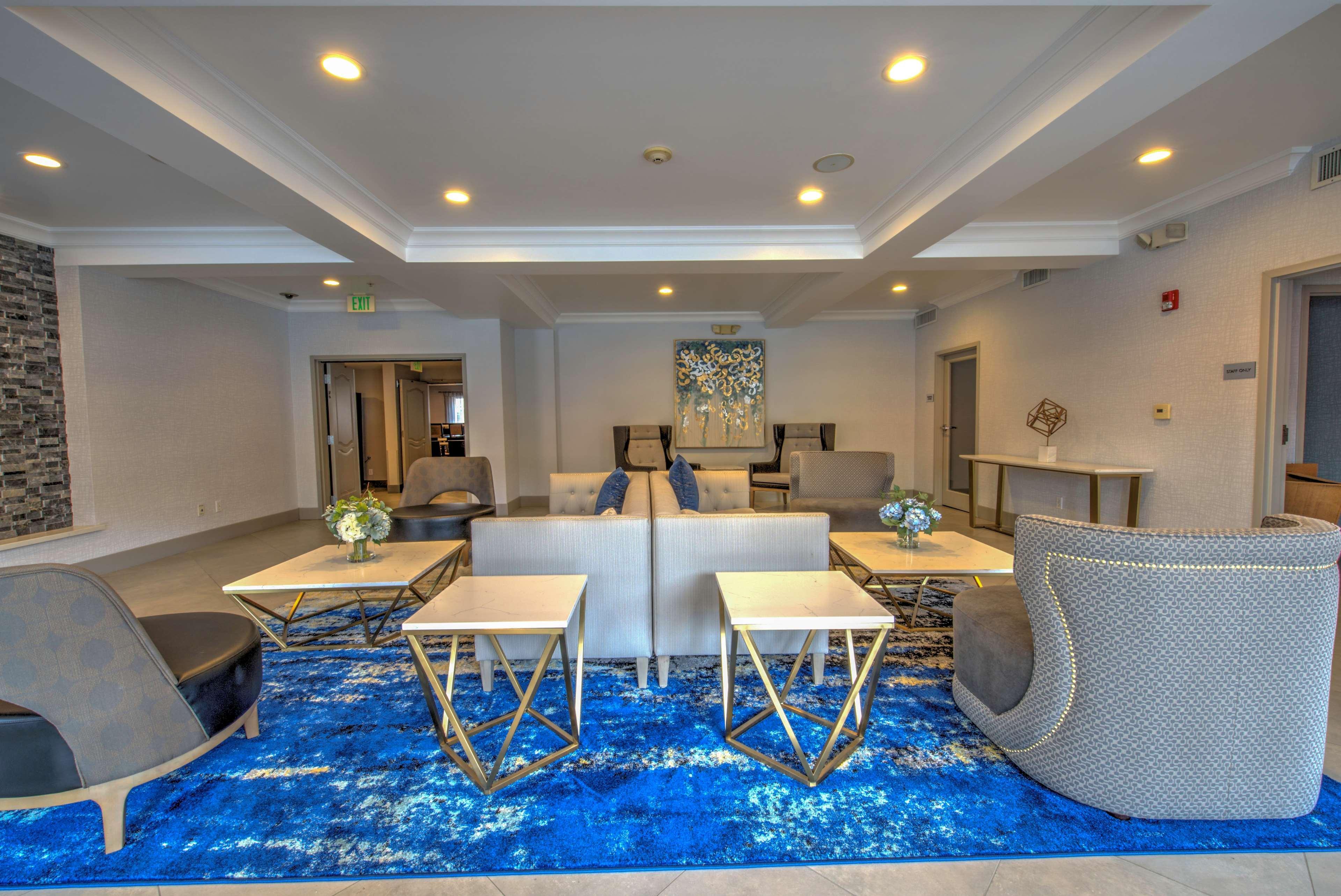 Best Western Plus Media Center Inn & Suites Burbank Bagian luar foto