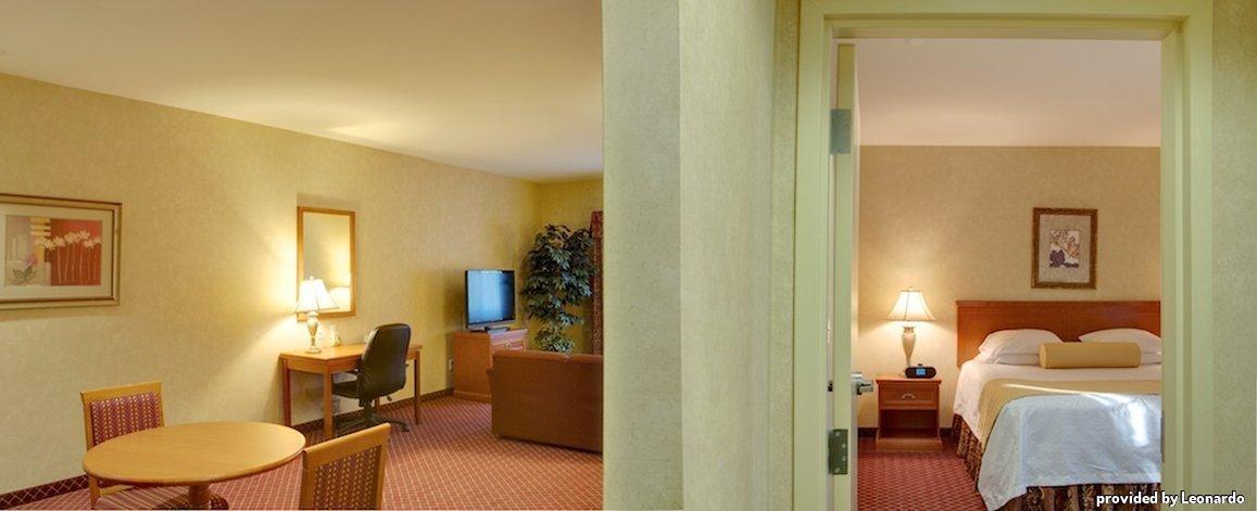 Best Western Plus Media Center Inn & Suites Burbank Ruang foto